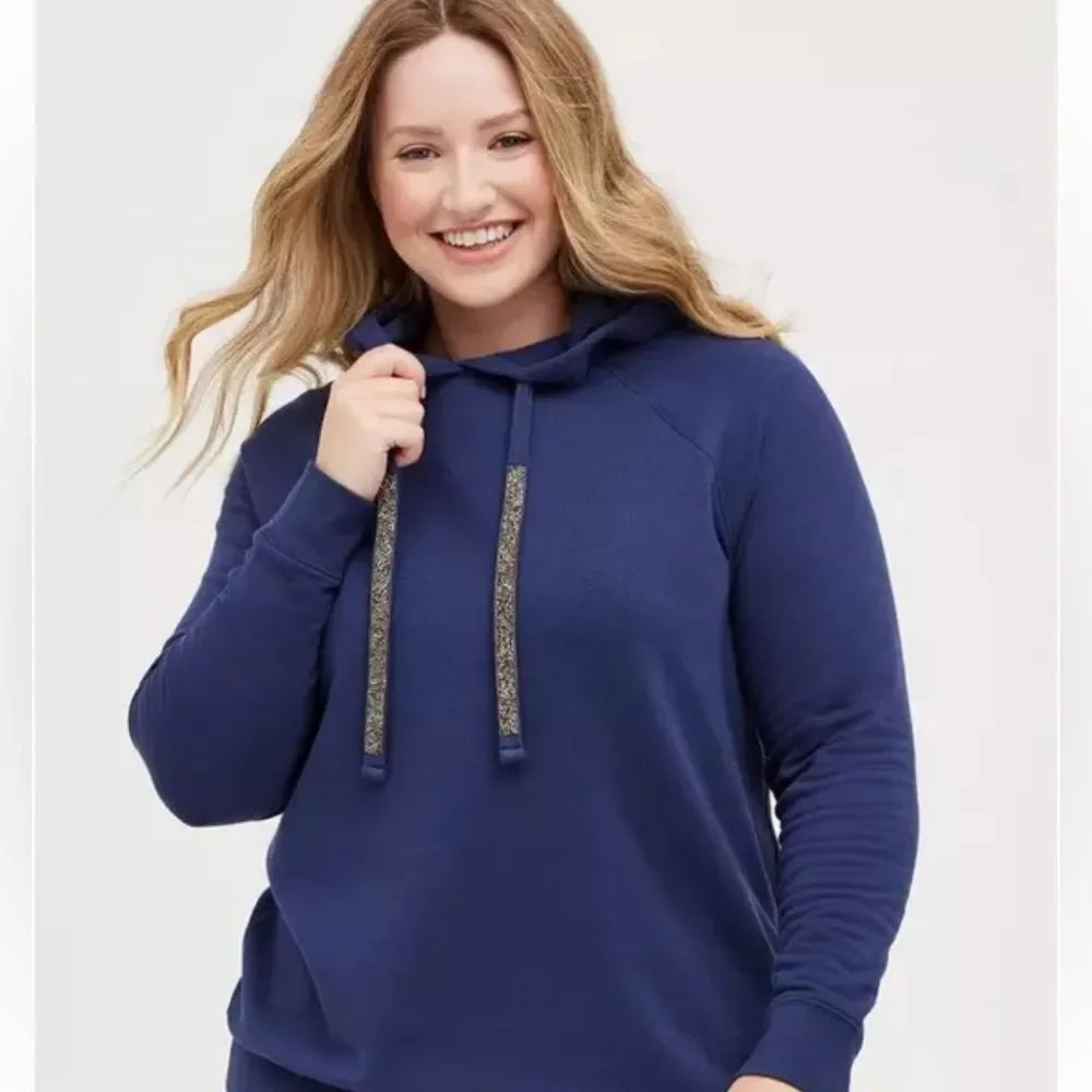 Torrid Classic Fit Ultra Soft Fleece Bedazzled Drawcord Hoodie Size 3/3X